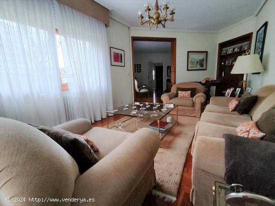 Se vende chalet pareado en A Coruña, Ciudad Jardín - A CORUÑA