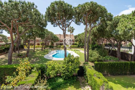 Casa adosada a la venta en primera línea de Gava Mar - BARCELONA