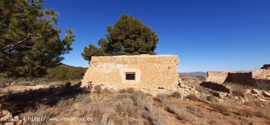  Terreno rural con vivienda para reformar en Puerto Lumbreras, Cabezo de la Jara - MURCIA 