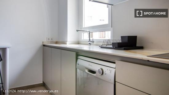 Piso entero de 4 habitaciones en Valencia. - VALENCIA