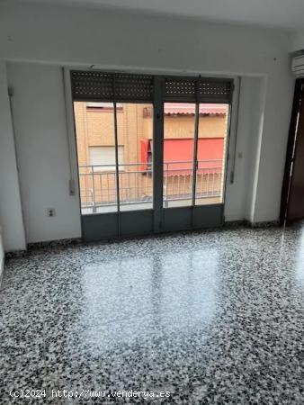 Piso en Venta en Calle Bono Guarner - ALICANTE