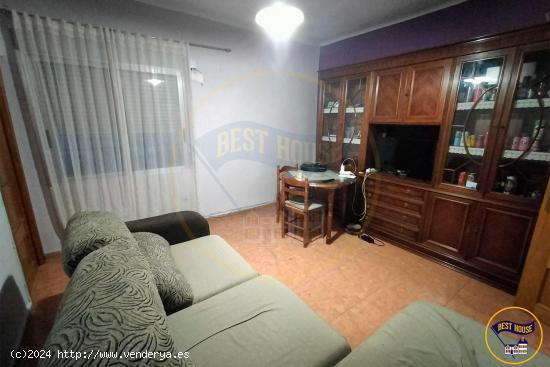 PISO EN VENTA EN PLENO CENTRO IDEAL PARA INVERTIR - CUENCA