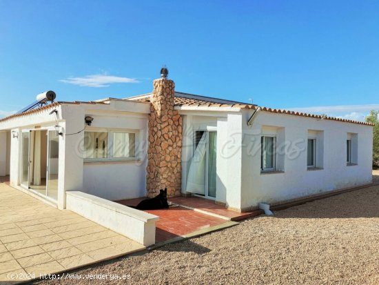 Casa de campo-Masía en Venta en Yecla Murcia