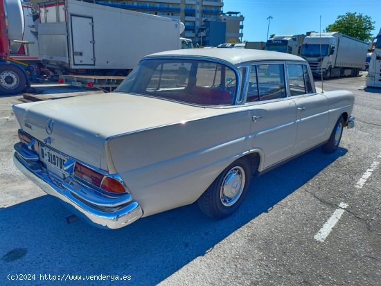 Mercedes 220 S AÑO 1963 DEPOSITO DE VENTA - St. Joan Despi