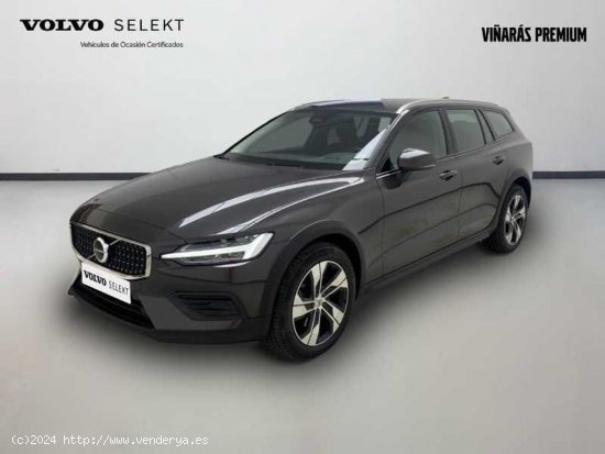 Volvo V60 Cross Country Core B4 (D) AWD Auto - Señorío de Illescas