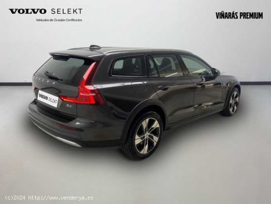 Volvo V60 Cross Country Core B4 (D) AWD Auto - Señorío de Illescas