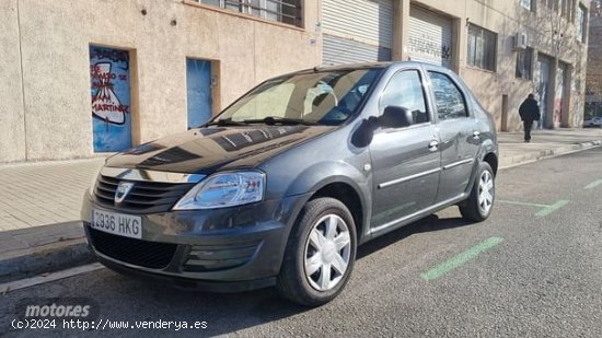 Dacia Logan 1.2 16v Ambiance de 2012 con 165.000 Km por 5.700 EUR. en Barcelona