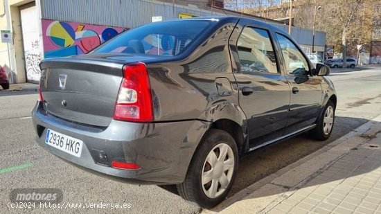 Dacia Logan 1.2 16v Ambiance de 2012 con 165.000 Km por 5.700 EUR. en Barcelona