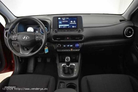 Hyundai Kona 1.0 TGDI Maxx 4x2 de 2023 con 12.075 Km por 18.990 EUR. en Girona