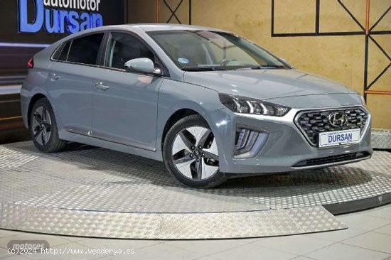 Hyundai Ioniq 1.6 Gdi Hev Tecno Dct de 2021 con 30.757 Km por 19.490 EUR. en Madrid