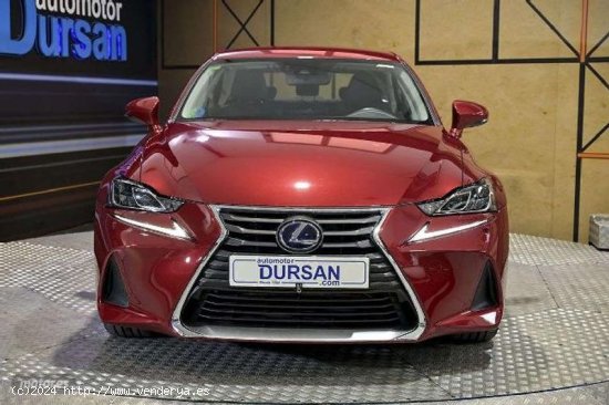 Lexus Is 300 2.5 300h Executive de 2019 con 70.897 Km por 25.590 EUR. en Madrid