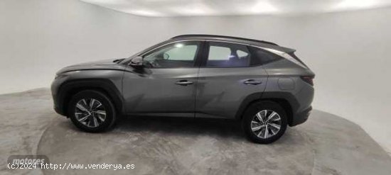 Hyundai Tucson Tucson 1.6 CRDI Maxx 4x2 de 2023 con 21.547 Km por 24.900 EUR. en Barcelona