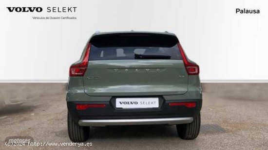 Volvo XC40 XC40 Core, B3 Mild Hybrid, Gasolina de 2024 con 5 Km por 39.995 EUR. en Valladolid