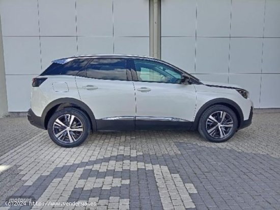 Peugeot 3008 1.2 PURETECH 96KW ALLURE S&S 130 5P de 2019 con 42.100 Km por 21.600 EUR. en Albacete