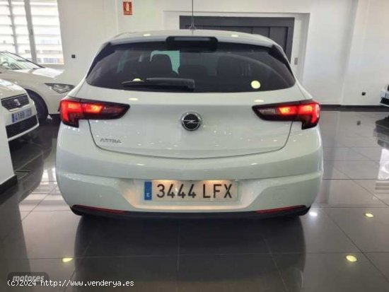 Opel Astra Astra 1.5D S/S Design & Tech 105 de 2020 con 70.000 Km por 13.800 EUR. en Madrid