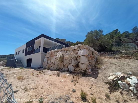 Se vende Villa con piscina en Cañada de la Leña - MURCIA