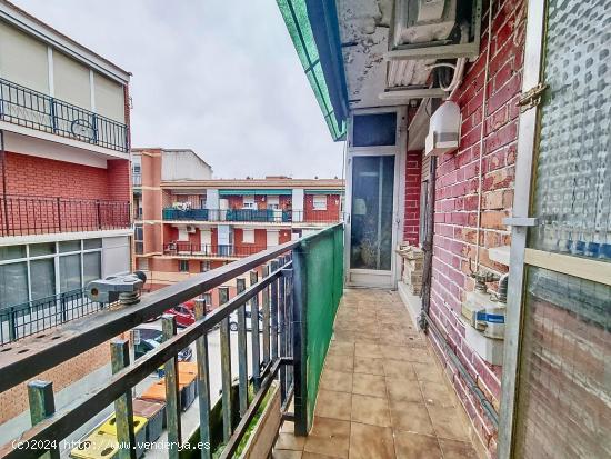 ¡Vive en Carabanchel! piso de 2 dormitorios con terraza y trastero - MADRID