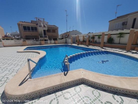 TORREVIEJA,LOS FRUTALES VIVIENDA 2 HABS TERRAZA SOLARIUM.PRIVADO,PISCINA COMUNITARIA..109.900€ - A