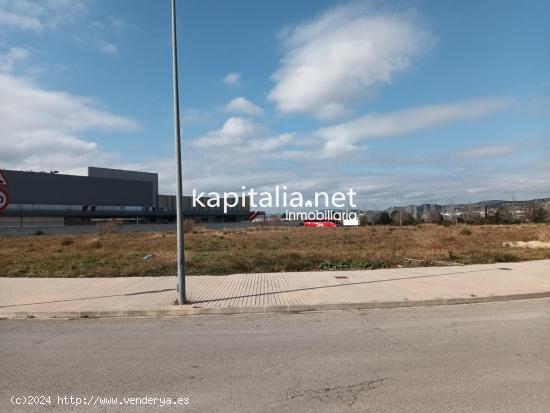 Suelo urbano terciario en Xativa - VALENCIA