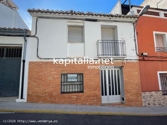 Casa en La Font de la Figuera - VALENCIA