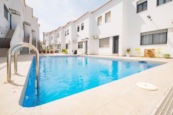 Magnífica casa para comprar en Fuente Piedra con piscina - MALAGA