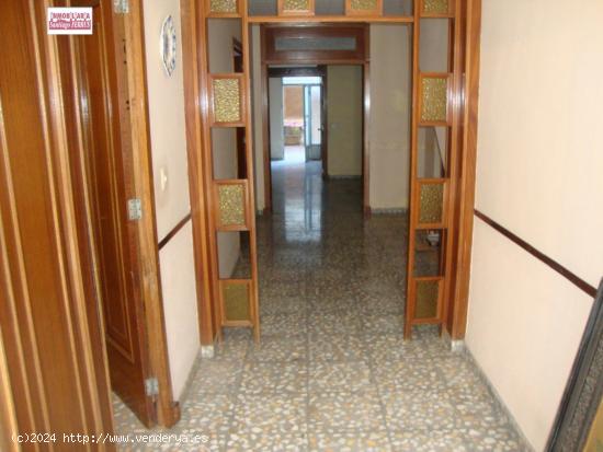 VENTA DE CASA EN SOLLANA  (VALENCIA)    Chaflán a dos calles - VALENCIA