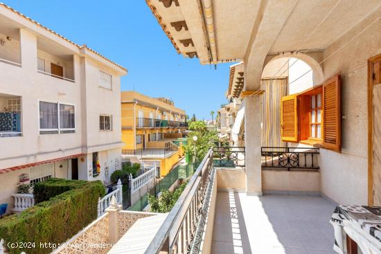 Apartamento orientado al sur en Torreblanca, Torrevieja - ALICANTE