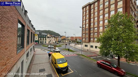 PISO DE 4 HABITACIONES EN ZONA CORREOS DE PONFERRADA! - LEON