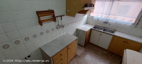 Piso a la venta en Puerto de Sagunto, 4 hab, 1 baño, balcón - VALENCIA