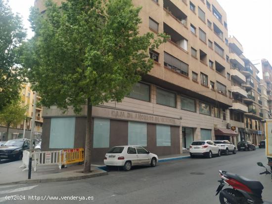 CENTRO ELCHE - LOCAL COMERCIAL 302 M2 - ALICANTE