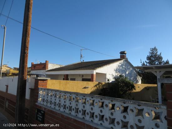  SE VENDE CASA EN SANTA OLIVA, URBANIZACIÓN VENDRELL-JUNIOR - TARRAGONA 