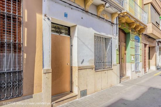 CASA PARA REFORMAR EN EL CENTRO DE BURRIANA - CASTELLON