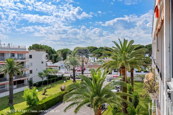 PISO DE 2 HABITACIONES CON PARKING COMUNITARIO A 100 METROS DE LA PLAYA EN VILAFORTUNY - TARRAGONA