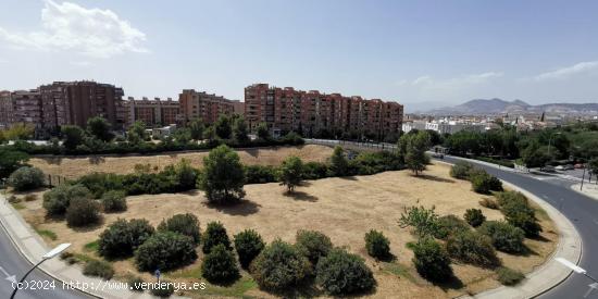 Piso en alquiler en Plaza Europa. - GRANADA