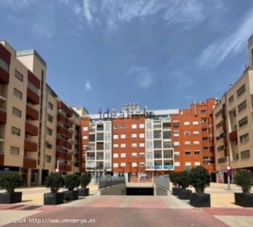 Se vende  Plaza de Garaje en  Avenida Juan Carlos I, Murcia - MURCIA