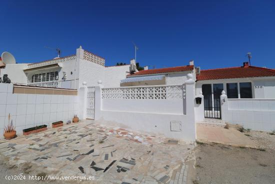  Bungalow de planta baja en zona Torretas, Torrevieja - ALICANTE 