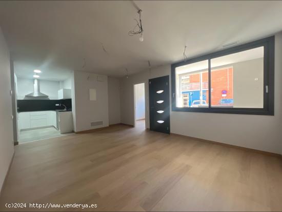 PLANTA BAJA DE 3 HAB EN VENTA EN SENTMENAT - BARCELONA