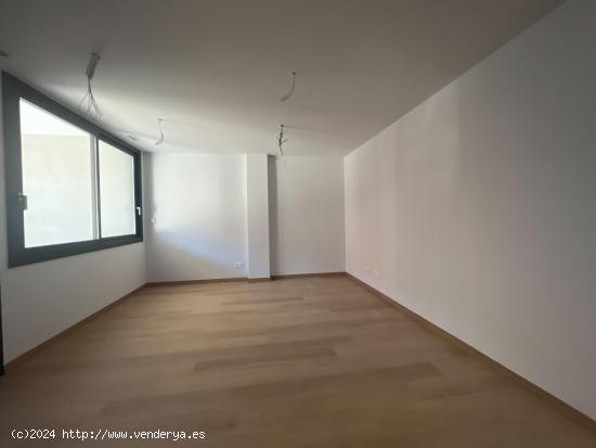 PLANTA BAJA DE 3 HAB EN VENTA EN SENTMENAT - BARCELONA