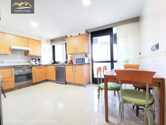 SE VENDE DUPLEX SEMINUEVO CON AMPLIA PLAZA DE GARAJE EN BARROCANES.REF. 6498 - ORENSE