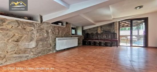 SE VENDE CASA CON FINCA DE 1.000 M2 - ORENSE