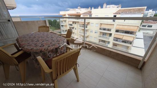 Apartamento con vistas al mar situado en 1ª línea playa Daimús a solo 20 metros del mar. - VALENC