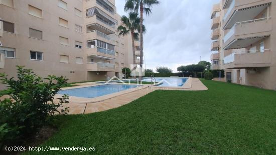 Apartamento con vistas al mar situado en 1ª línea playa Daimús a solo 20 metros del mar. - VALENC