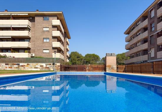 ÁTICO CON ZONA COMUNITARIA EN CASTELLARNAU - BARCELONA