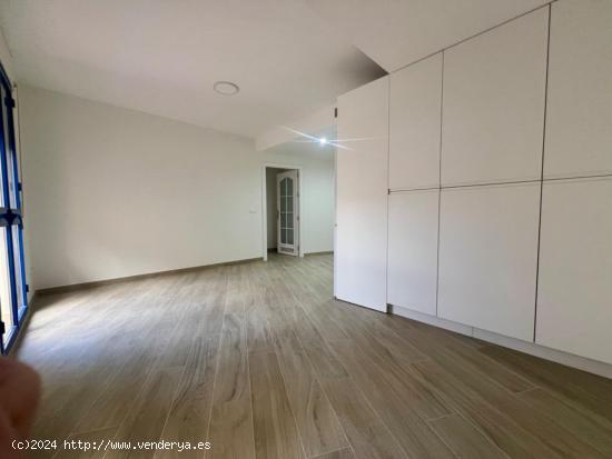 VIVIENDA TOTALMENTE REFORMADA EN PLENO CENTRO DE CORDOBA CON 2 DORMITORIOS y 2 BAÑOS - CORDOBA