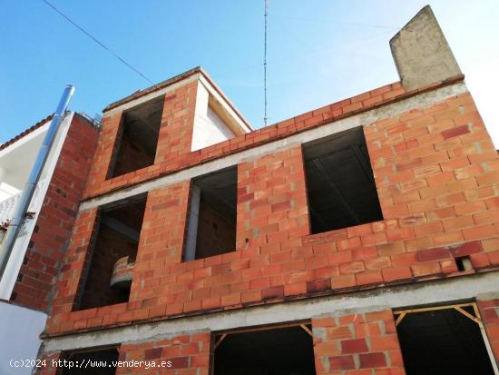 Oportunidad de construir la casa de sus sueños en el centro del pueblo. - VALENCIA