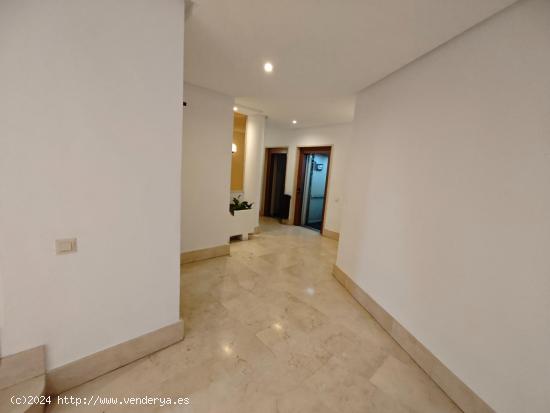  🏡 ¡Descubre Tu Nuevo Hogar en El Puntal, Los Rectores! 🏡   precio 178.000  euros mas  9.000   