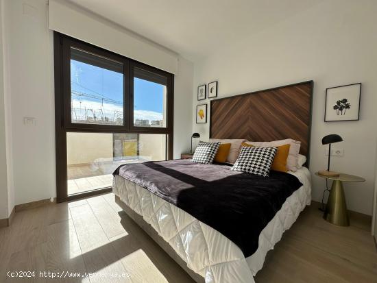 Nuevo Bungalow en la urbanización SUNNY HILLS con vistas hermosas - ALICANTE