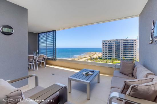 Espectacular Apartamento en primera línea del mar en Punta, Prima, Torrevieja - ALICANTE