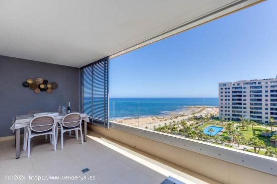 Espectacular Apartamento en primera línea del mar en Punta, Prima, Torrevieja - ALICANTE