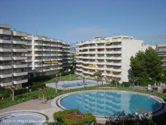 APARTAMENTO AMPLIO EN PLAZA EUROPA CON PISCINA Y MUY LUMINOSO !! - TARRAGONA